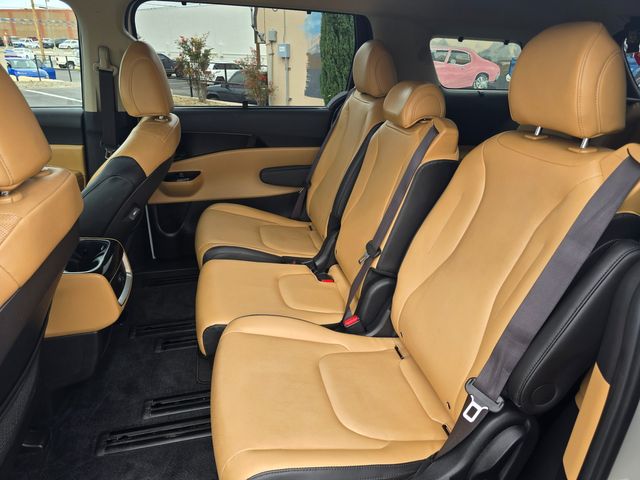 2022 Kia Carnival EX 2022 Kia Carnival EX