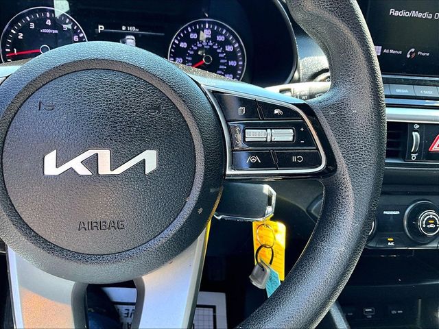 2022 Kia Forte LXS