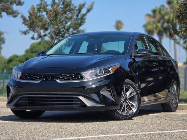 2022 Kia Forte FE | Reseda, CA | Angeles Auto Alliance