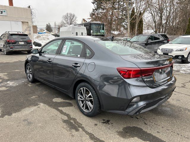 2022 Kia Forte FE