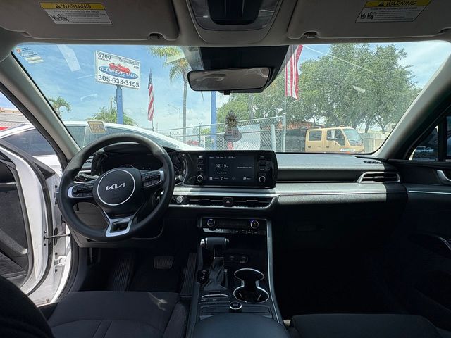 2022 Kia K5 LXS
