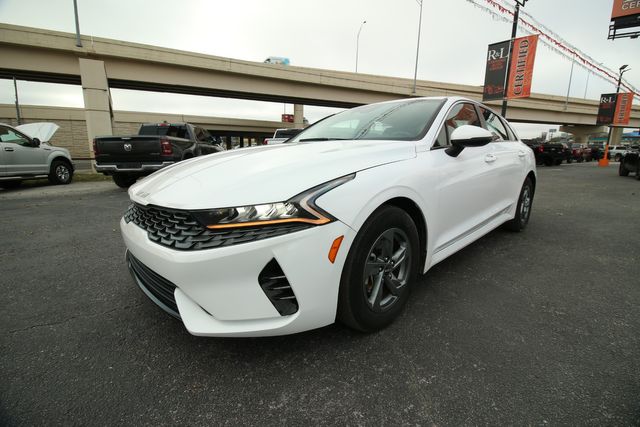 2022 Kia K5 LXS | San Antonio, TX | R&L Certified Auto Group 2022 Kia K5 LXS | San Antonio, TX | R&L Certified Auto Group