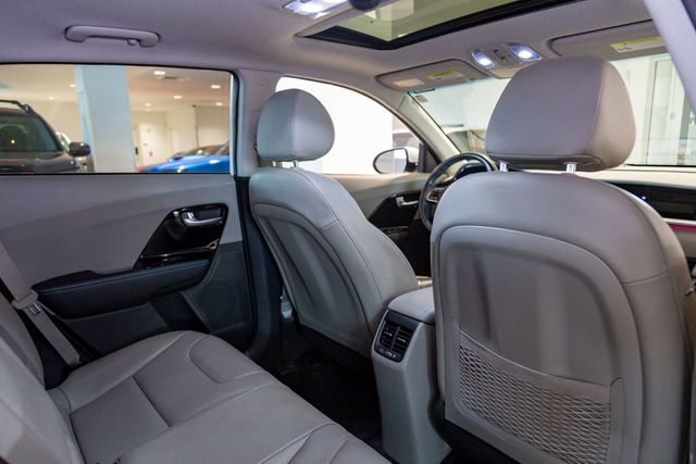 2022 Kia Niro EX Premium