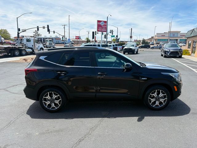 2022 Kia Seltos EX 2022 Kia Seltos EX