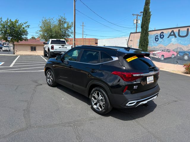 2022 Kia Seltos EX 2022 Kia Seltos EX