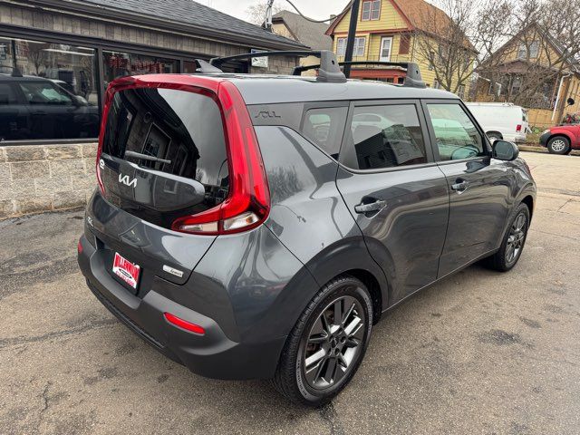 2022 Kia Soul EX