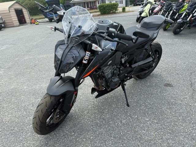 2022 Ktm Duke 890  | Hayes, VA | Gemini Auto