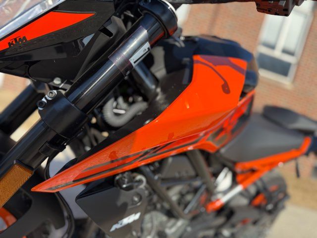 2022 KTM Duke