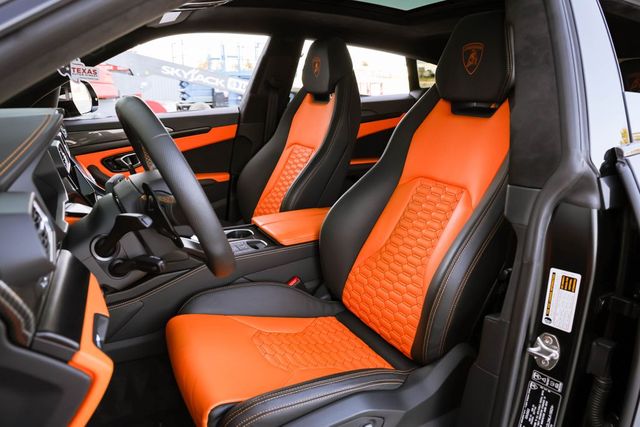 2022 Lamborghini Urus Base | Mesquite, TX | Texas Autos Direct