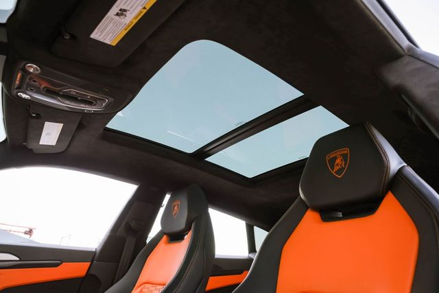 2022 Lamborghini Urus Base | Mesquite, TX | Texas Autos Direct