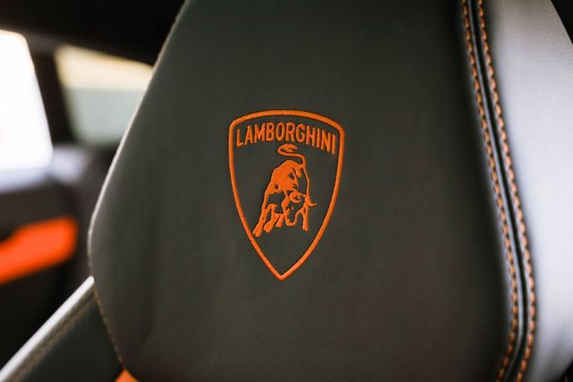 2022 Lamborghini Urus Base | Mesquite, TX | Texas Autos Direct