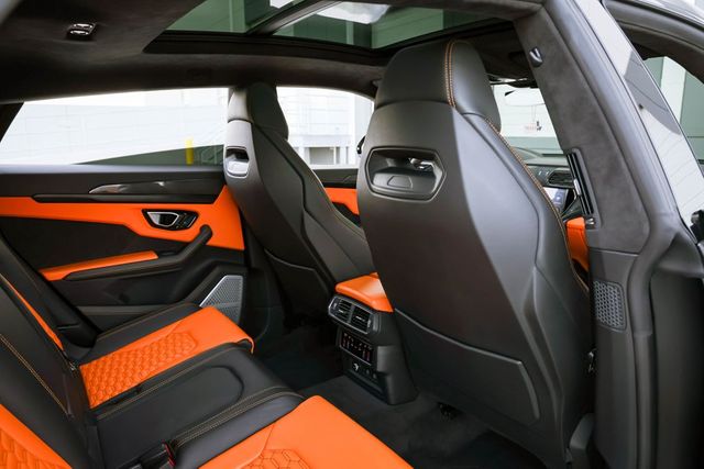2022 Lamborghini Urus Base | Mesquite, TX | Texas Autos Direct