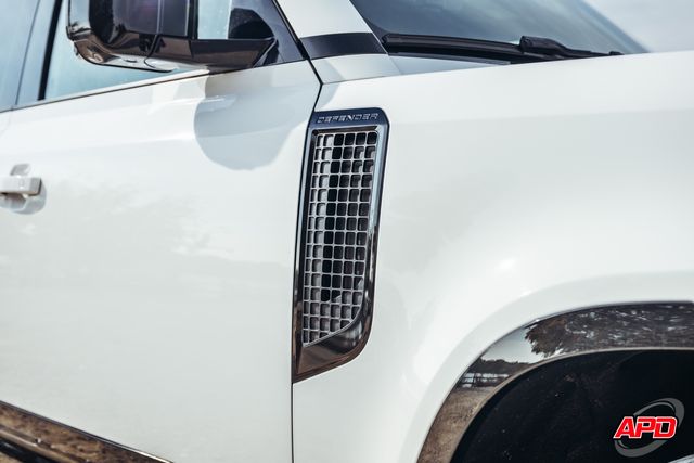 2022 Land Rover Defender 110 X-Dynamic HSE 2022 Land Rover Defender 110 X-Dynamic HSE