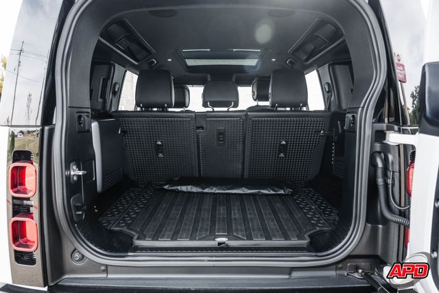 2022 Land Rover Defender 110 X-Dynamic HSE 2022 Land Rover Defender 110 X-Dynamic HSE