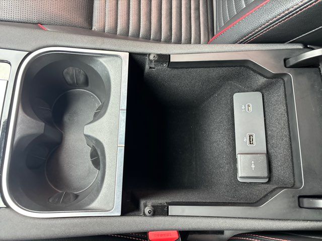 2022 Land Rover Discovery Sport P250 S R-Dynamic | San Antonio, TX | Clear Choice Automotive South 2022 Land Rover Discovery Sport P250 S R-Dynamic | San Antonio, TX | Clear Choice Automotive South