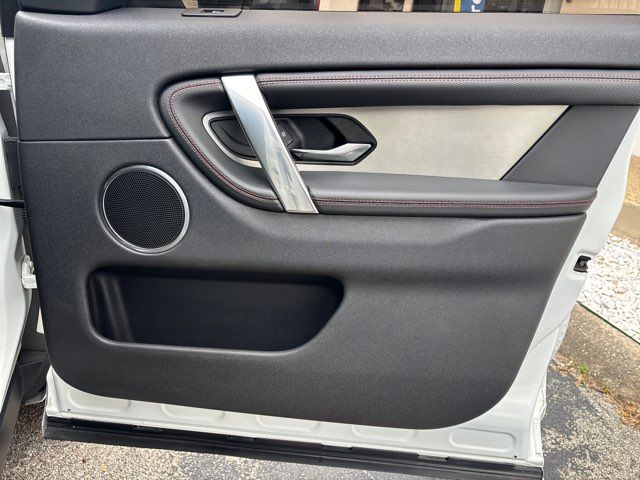 2022 Land Rover Discovery Sport P250 S R-Dynamic | San Antonio, TX | Clear Choice Automotive South 2022 Land Rover Discovery Sport P250 S R-Dynamic | San Antonio, TX | Clear Choice Automotive South