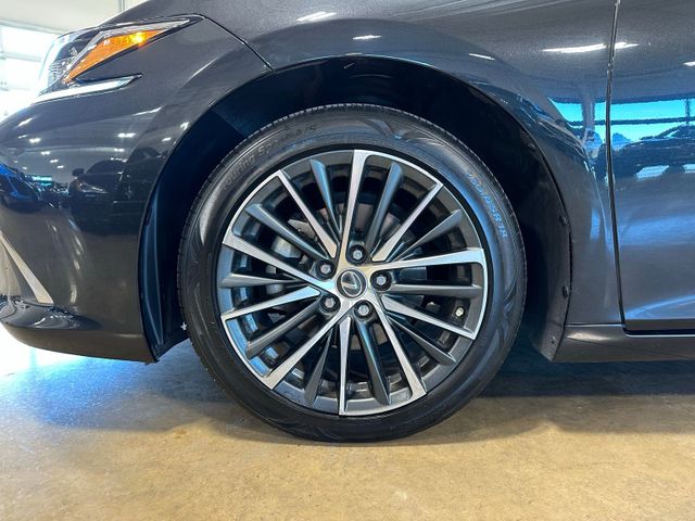 2022 Lexus ES 350 Premium Package Navigation Panoramic Roof | Irving, Texas | Hopper Motorplex 2022 Lexus ES 350 Premium Package Navigation Panoramic Roof | Irving, Texas | Hopper Motorplex