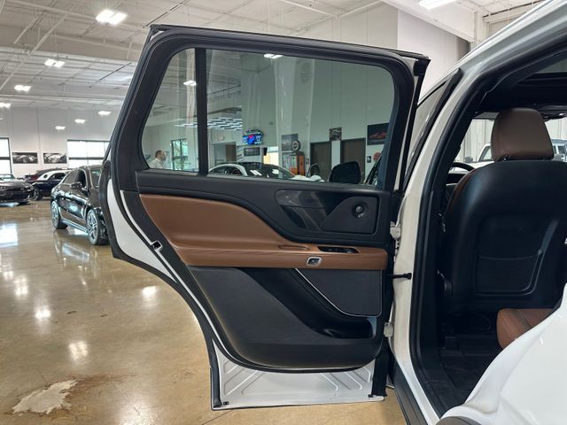 2022 Lincoln Aviator Reserve Twin Panel Panoramic Roof | Irving, Texas | Hopper Motorplex 2022 Lincoln Aviator Reserve Twin Panel Panoramic Roof | Irving, Texas | Hopper Motorplex