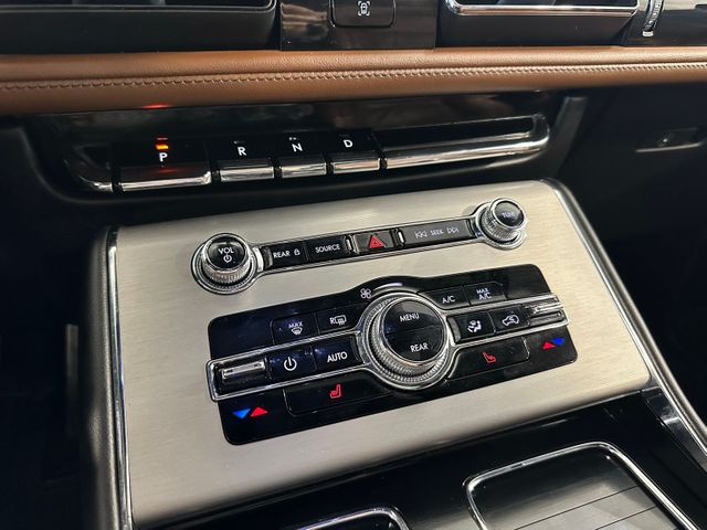 2022 Lincoln Aviator Reserve Twin Panel Panoramic Roof | Irving, Texas | Hopper Motorplex 2022 Lincoln Aviator Reserve Twin Panel Panoramic Roof | Irving, Texas | Hopper Motorplex