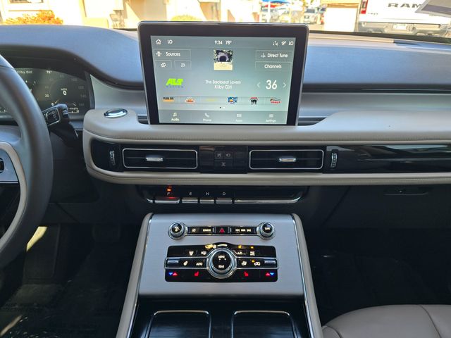 2022 Lincoln Aviator Standard