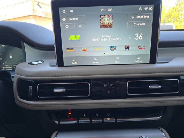 2022 Lincoln Aviator Standard