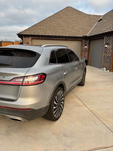 2022 Lincoln Nautilus Black Label