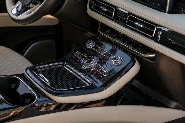 2022 Lincoln Nautilus Black Label