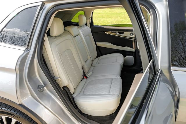 2022 Lincoln Nautilus Black Label