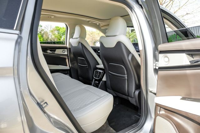 2022 Lincoln Nautilus Black Label