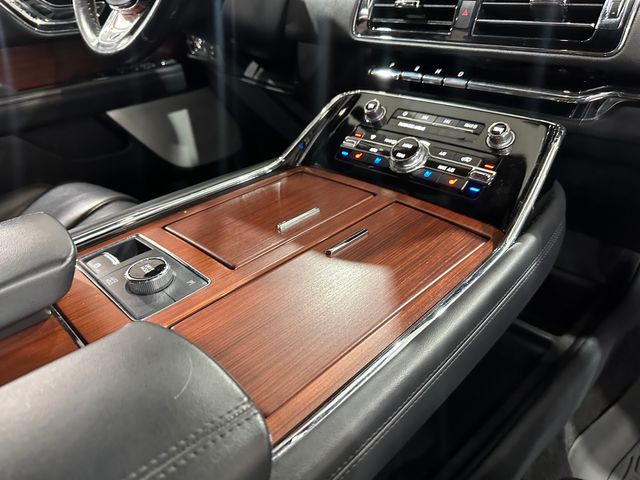2022 Lincoln Navigator RESERVE 201 GROUP, PANO SUNROOF, 1-Owner, 69k | Dallas, Texas | Corvette Warehouse 2022 Lincoln Navigator RESERVE 201 GROUP, PANO SUNROOF, 1-Owner, 69k | Dallas, Texas | Corvette Warehouse