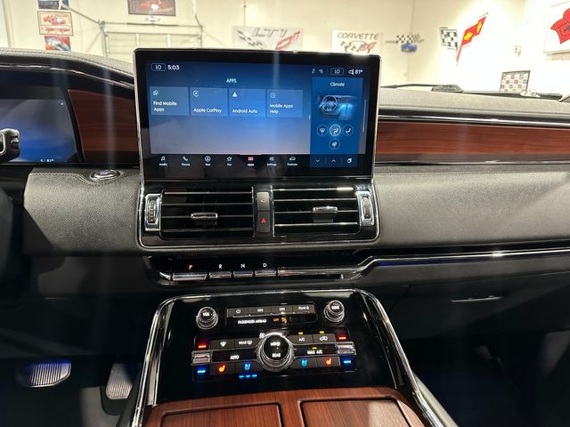 2022 Lincoln Navigator RESERVE 201 GROUP, PANO SUNROOF, 1-Owner, 69k | Dallas, Texas | Corvette Warehouse 2022 Lincoln Navigator RESERVE 201 GROUP, PANO SUNROOF, 1-Owner, 69k | Dallas, Texas | Corvette Warehouse