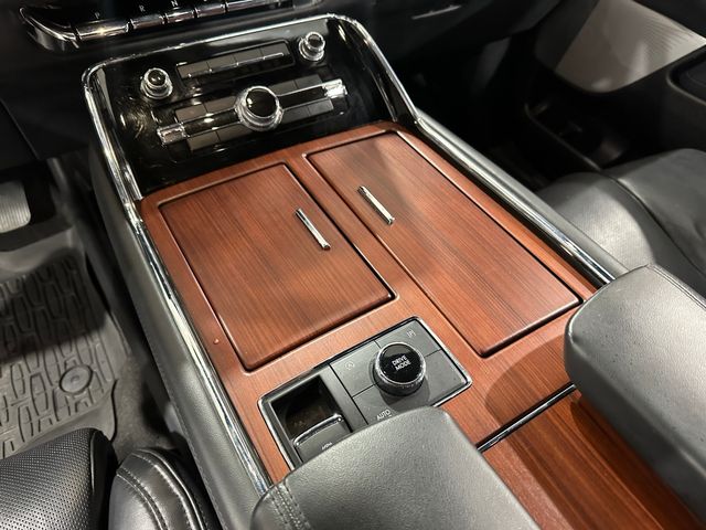 2022 Lincoln Navigator RESERVE 201 GROUP, PANO SUNROOF, 1-Owner, 68k | Dallas, Texas | Corvette Warehouse 2022 Lincoln Navigator RESERVE 201 GROUP, PANO SUNROOF, 1-Owner, 68k | Dallas, Texas | Corvette Warehouse