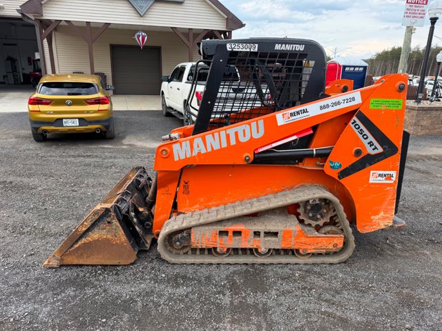 2022 Manitou 1050RT  | Hoosick Falls, New York | Upstate Auto Sales