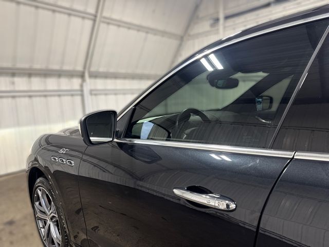 2022 Maserati LEVANTE BASE 2022 Maserati LEVANTE BASE