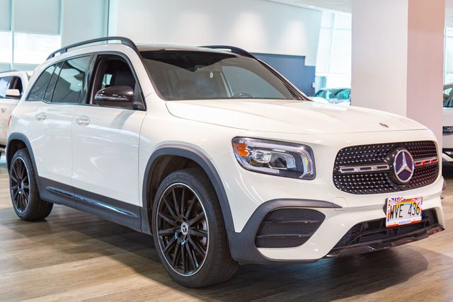 2022 Mercedes-Benz GLB 250 AMG Line/Night Package at Autosource, photo 2