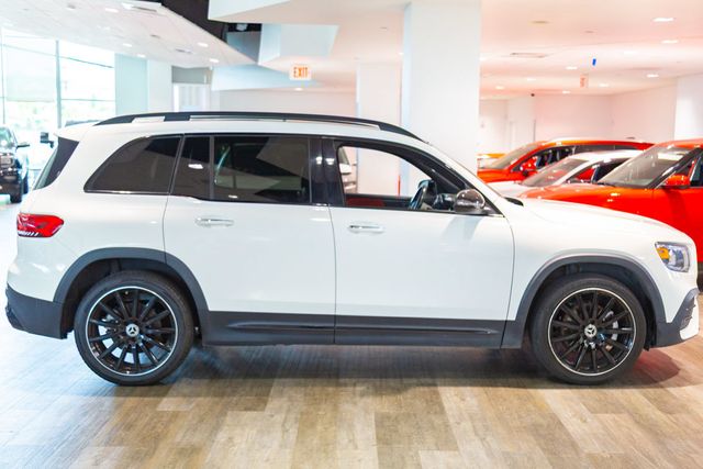 2022 Mercedes-Benz GLB 250 AMG Line/Night Package at Autosource, photo 4