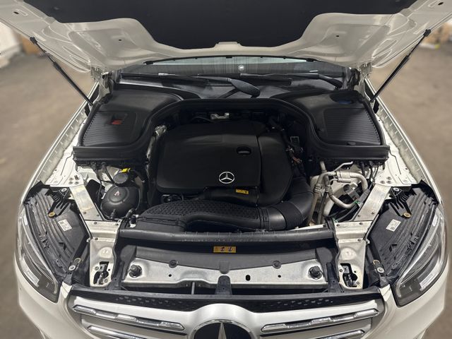 2022 Mercedes-Benz GLC 300 | Houston, TX | Texas Star Motors 2022 Mercedes-Benz GLC 300 | Houston, TX | Texas Star Motors