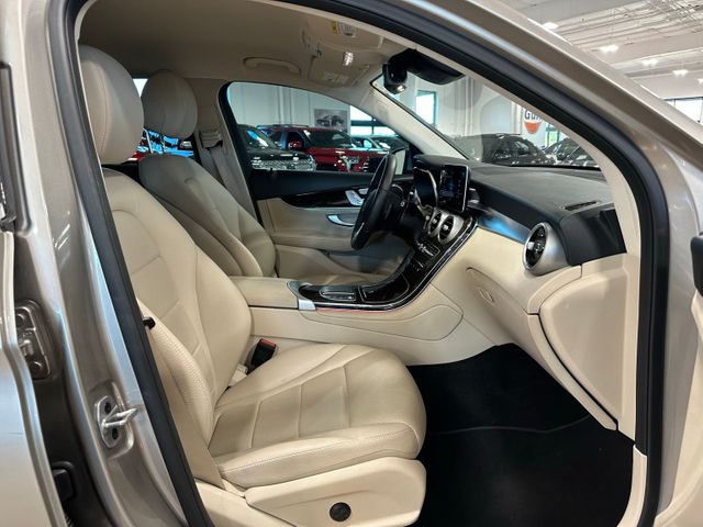 2022 Mercedes-Benz GLC GLC 300 Premium Package | Irving, Texas | Hopper Motorplex 2022 Mercedes-Benz GLC GLC 300 Premium Package | Irving, Texas | Hopper Motorplex