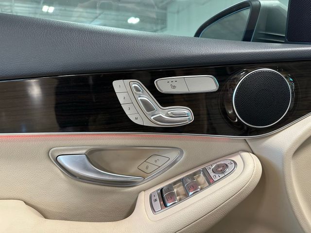 2022 Mercedes-Benz GLC GLC 300 Premium Package | Irving, Texas | Hopper Motorplex 2022 Mercedes-Benz GLC GLC 300 Premium Package | Irving, Texas | Hopper Motorplex