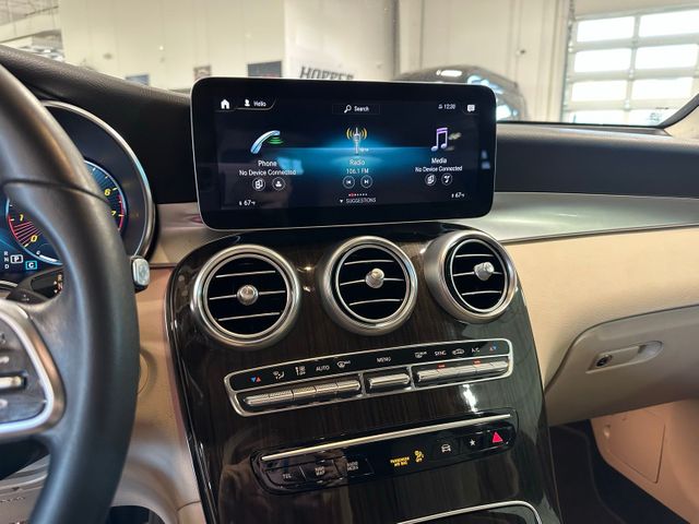2022 Mercedes-Benz GLC GLC 300 Premium Package | Irving, Texas | Hopper Motorplex 2022 Mercedes-Benz GLC GLC 300 Premium Package | Irving, Texas | Hopper Motorplex