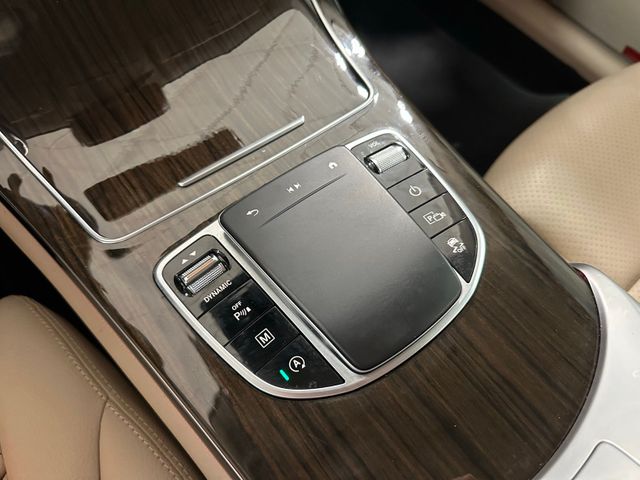 2022 Mercedes-Benz GLC GLC 300 Premium Package | Irving, Texas | Hopper Motorplex 2022 Mercedes-Benz GLC GLC 300 Premium Package | Irving, Texas | Hopper Motorplex