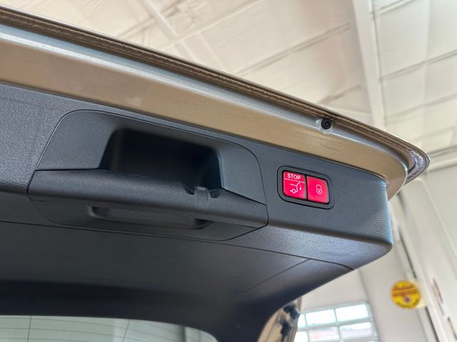 2022 Mercedes-Benz GLC GLC 300 Premium Package | Irving, Texas | Hopper Motorplex