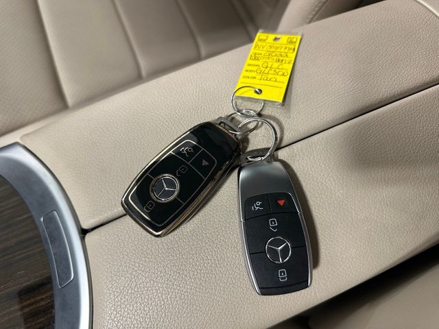 2022 Mercedes-Benz GLC GLC 300 Premium Package | Irving, Texas | Hopper Motorplex 2022 Mercedes-Benz GLC GLC 300 Premium Package | Irving, Texas | Hopper Motorplex