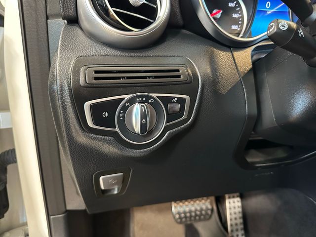 2022 Mercedes-Benz GLC GLC 300 4MATIC AMG Line Premium Package Illum... | Irving, Texas | Hopper Motorplex 2022 Mercedes-Benz GLC GLC 300 4MATIC AMG Line Premium Package Illum... | Irving, Texas | Hopper Motorplex