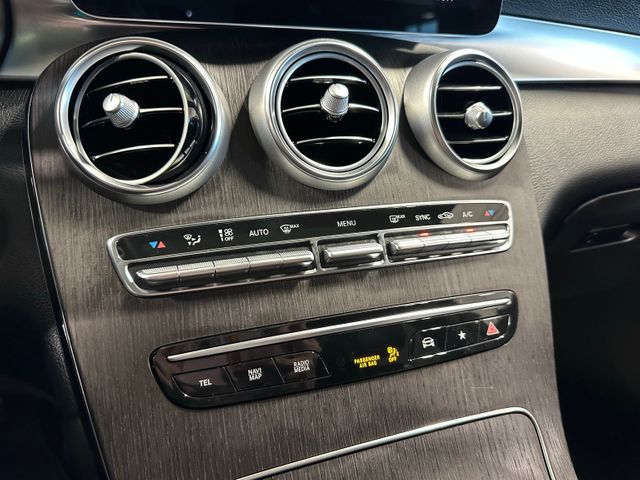 2022 Mercedes-Benz GLC GLC 300 4MATIC AMG Line Premium Package Illum... | Irving, Texas | Hopper Motorplex 2022 Mercedes-Benz GLC GLC 300 4MATIC AMG Line Premium Package Illum... | Irving, Texas | Hopper Motorplex