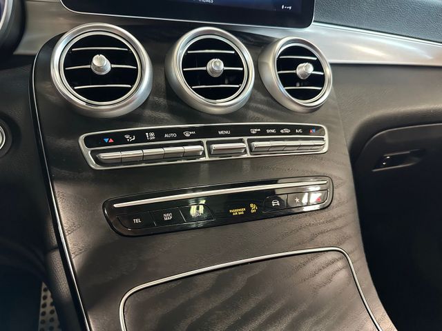 2022 Mercedes-Benz GLC GLC 300 | Irving, Texas | Hopper Motorplex 2022 Mercedes-Benz GLC GLC 300 | Irving, Texas | Hopper Motorplex