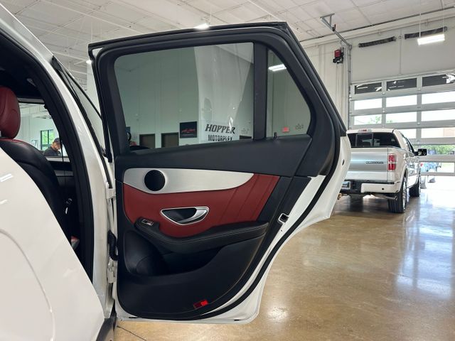 2022 Mercedes-Benz GLC GLC 300 | Irving, Texas | Hopper Motorplex 2022 Mercedes-Benz GLC GLC 300 | Irving, Texas | Hopper Motorplex