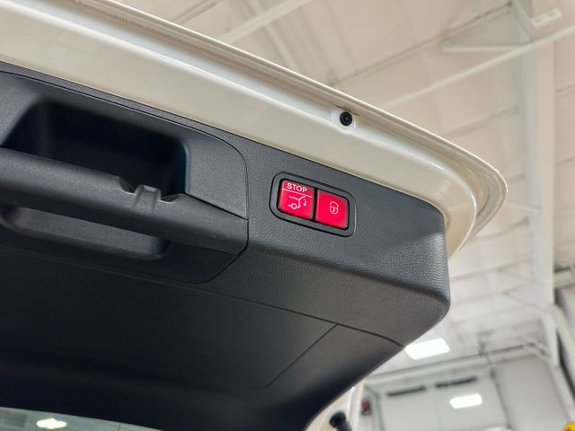 2022 Mercedes-Benz GLC GLC 300 | Irving, Texas | Hopper Motorplex