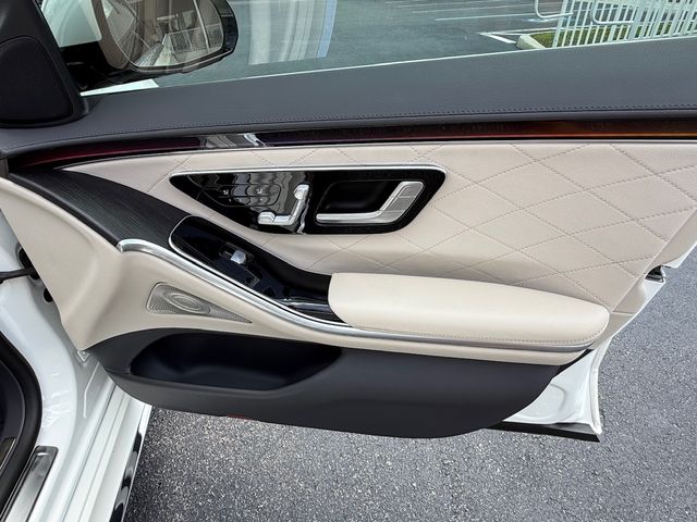 2022 Mercedes-Benz S-Class S 580 4MATIC $132k MSRP LOADED WHITE/WHITE 1 OWNER | Plant City, FL | psv5 DEMO - Bayshore Automotive 2022 Mercedes-Benz S-Class S 580 4MATIC $132k MSRP LOADED WHITE/WHITE 1 OWNER | Plant City, FL | psv5 DEMO - Bayshore Automotive