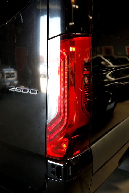 2022 Mercedes-Benz Sprinter 2500 | Burbank, California | MDK International